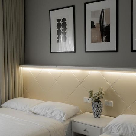 Twin Hearts Residences 1 Рохас Сити Екстериор снимка